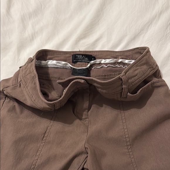 Brown capri Pants - Picture 2 of 4